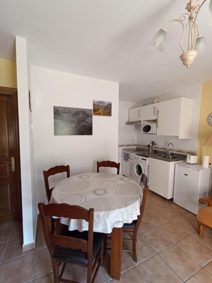 Apartamento Casa Felisa Pola de Somiedo Exterior foto